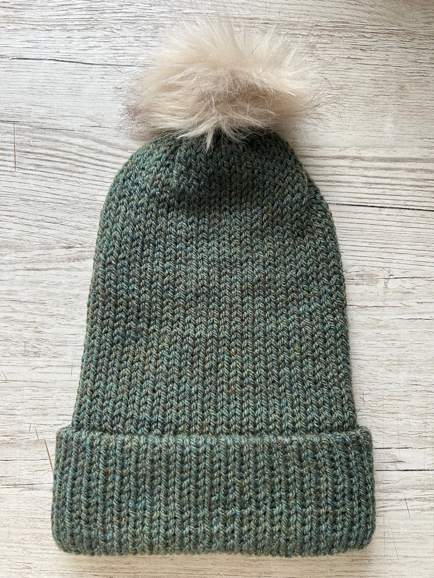 Pom pom Beanie